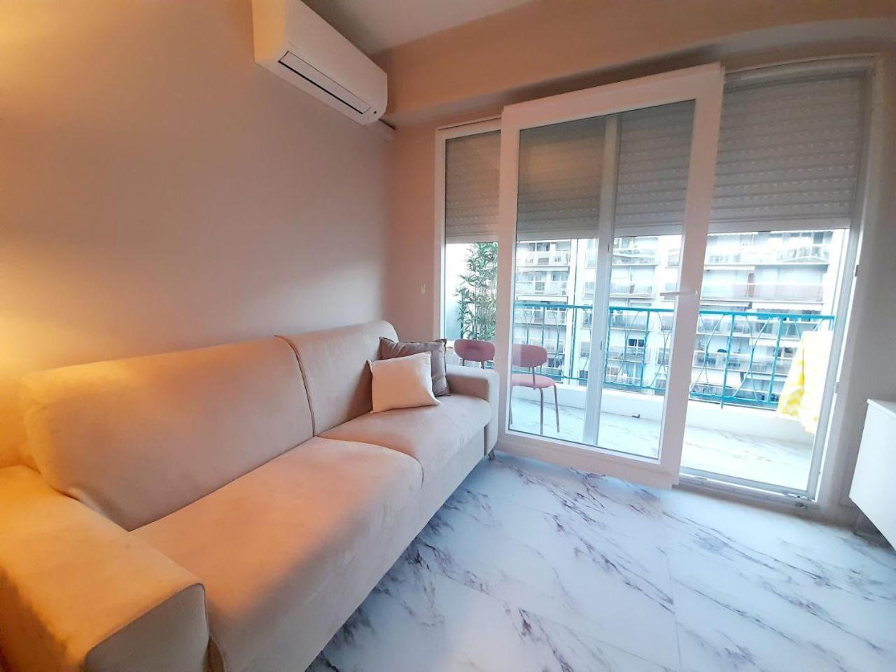 Flamingo Apartment นีซ ภายนอก รูปภาพ